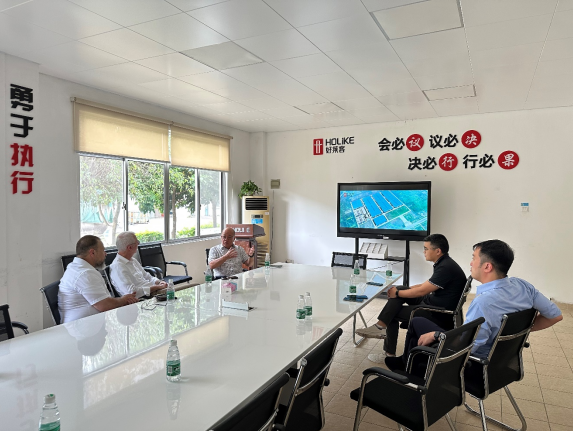 豪邁集團(tuán)CEO Dr. Daniel Schmitt及集團(tuán)領(lǐng)導(dǎo)到訪中國定制企業(yè)， 展現(xiàn)對中國市場的信心與期待